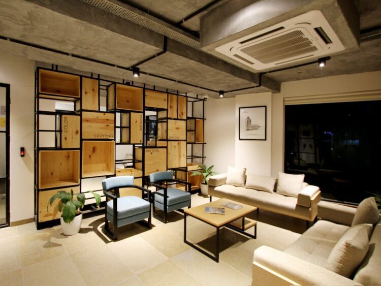 Important Furniture-Buying Tips